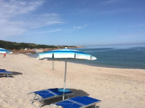 Отель Houses Beach Isola Rossa  Исола Росса